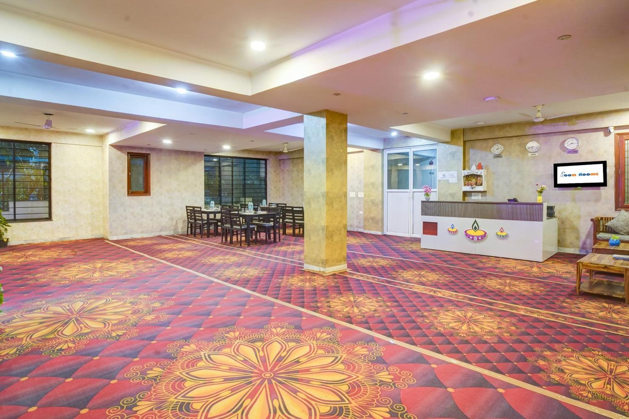 Hotel The York Noida Exterior photo
